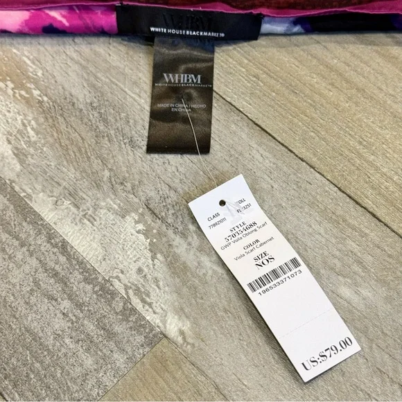NWT White House Black Market Viola Oblong Scarf Purple Hues - Picture 4 of 8